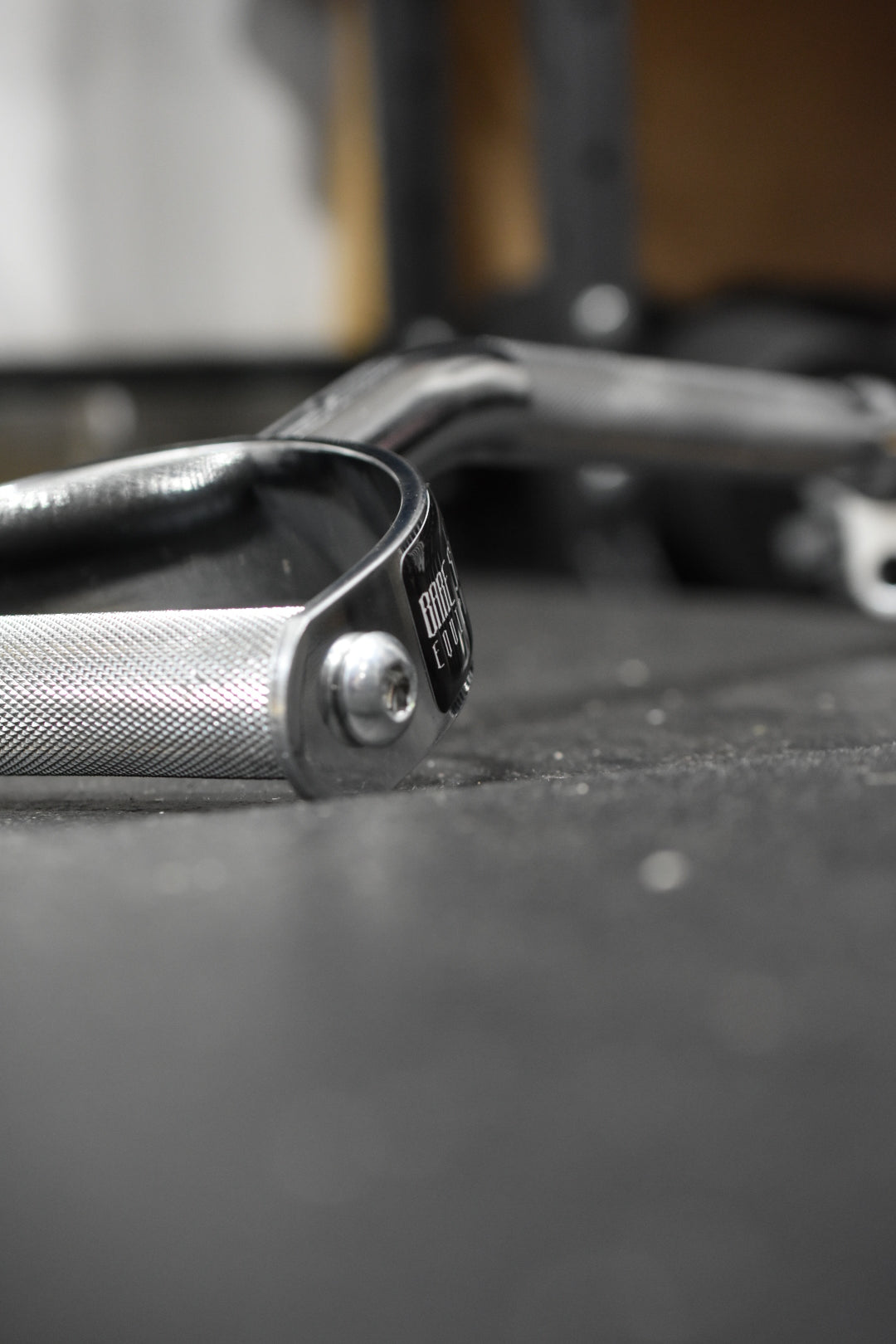 Iron Pro Lat Pulldown Bar